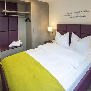 https://hotel-gloria.stuttgart-hotel.com